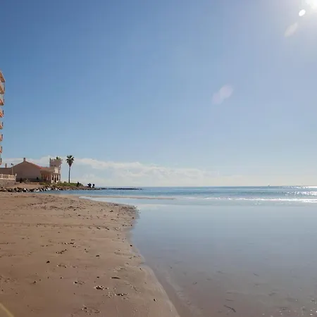 Apartment Beach House Two By Gloove Torrevieja